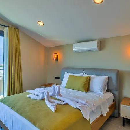 Villa 4 Bedroom - 3047