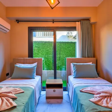 4 Bedroom - 3047 Villa *