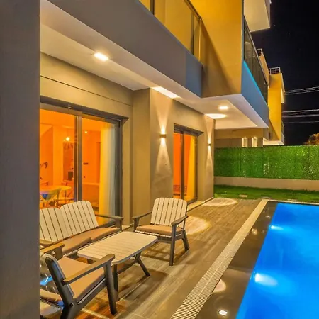 Villa 4 Bedroom - 3047