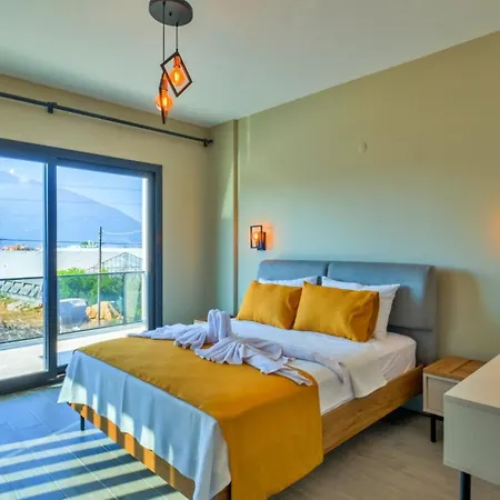 4 Bedroom - 3047 Villa *