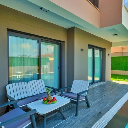 Βίλα 4 Bedroom - 3047 Φετιγιέ